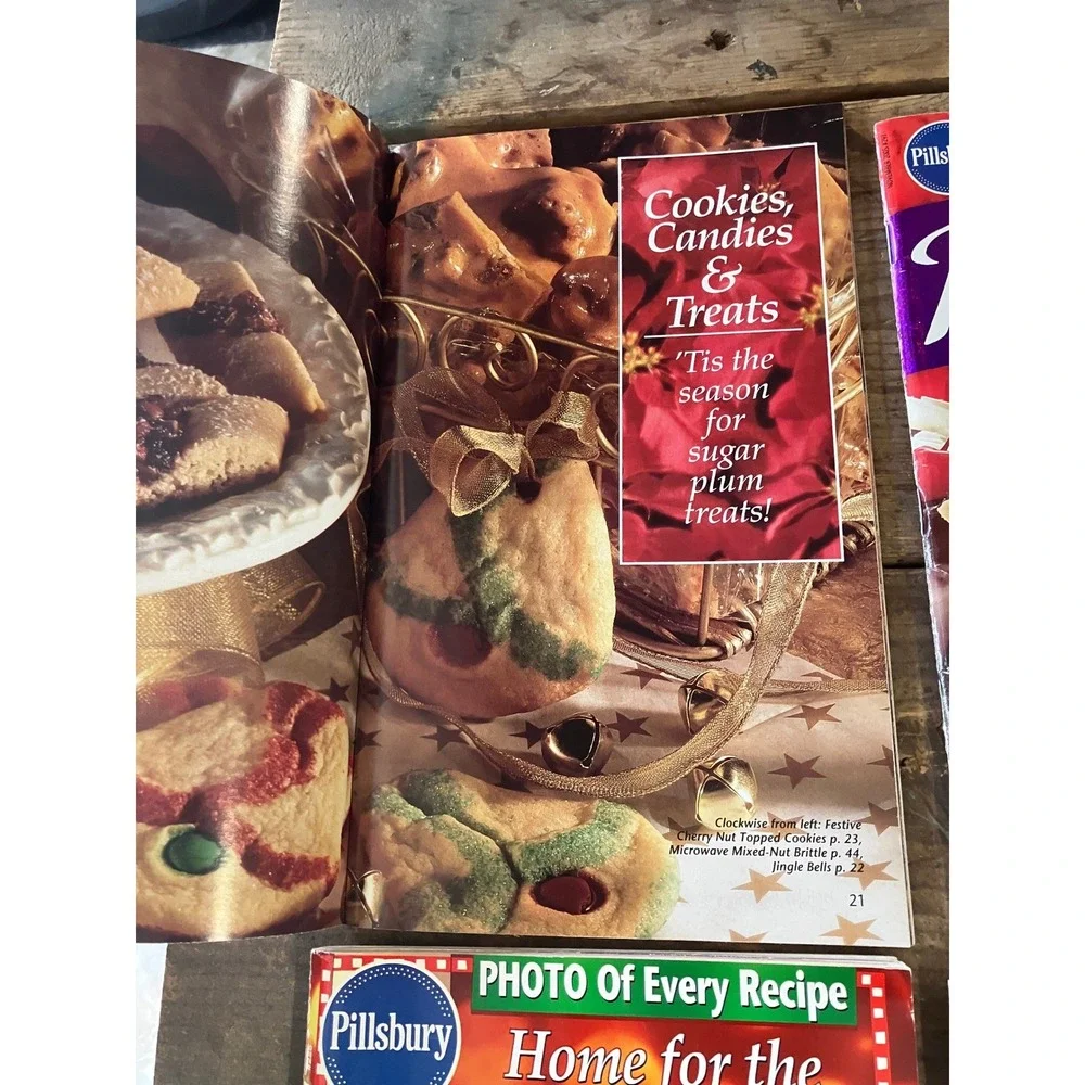 Pillsbury Classic Cookbooks Holiday Baking Entertaining Lot 4 1996-2005 Vintage